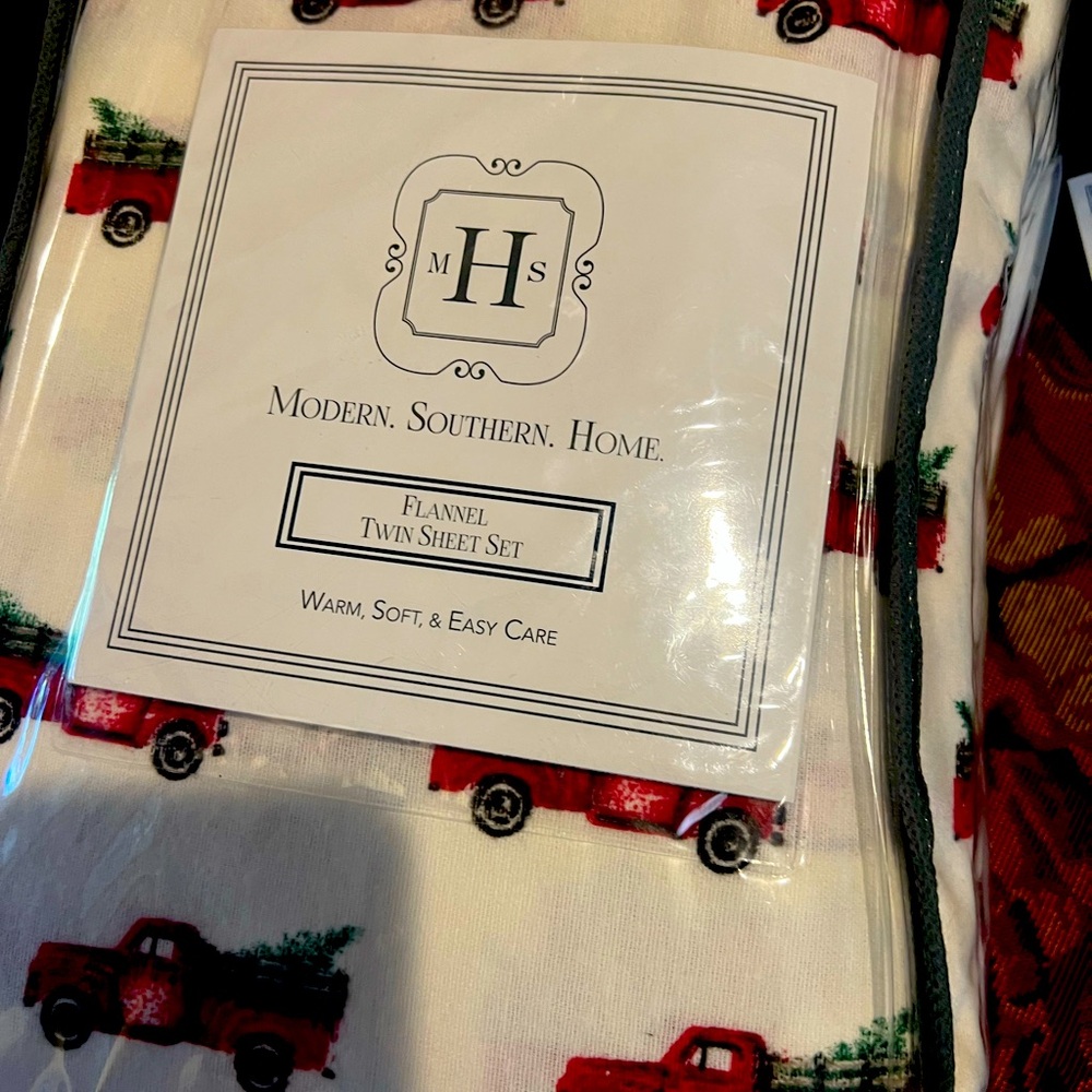 Modern southern home twin flannel winter themed sheets. New in package